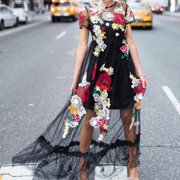 SOLD! Embroidered boutique custom dress - Picture 2 of 2